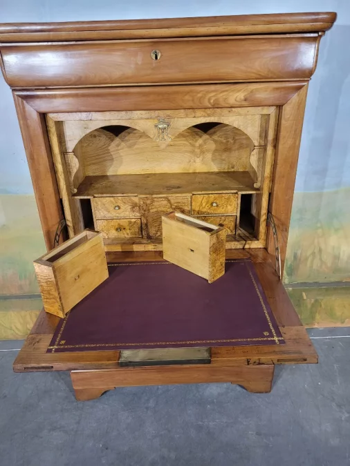 ЛУИ ФИЛИПП ПЕРИОД СЕКРЕТЕР