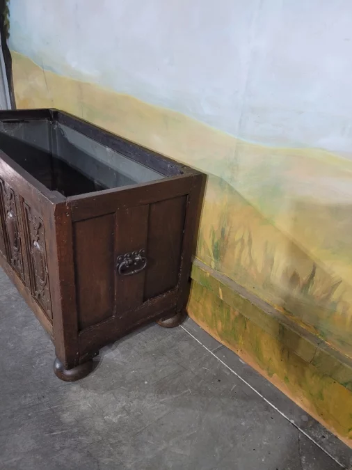 EIGHTEENTH CENTURY JARDINIERE