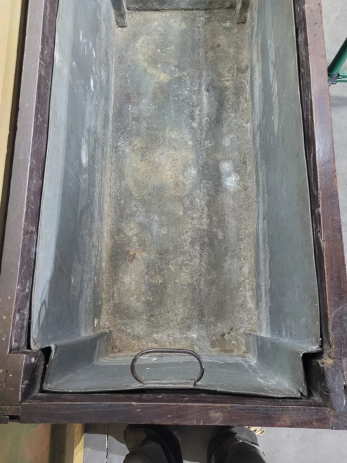 EIGHTEENTH CENTURY JARDINIERE