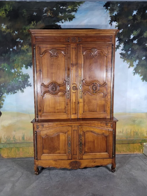 Буфет эпохи Людовика XV