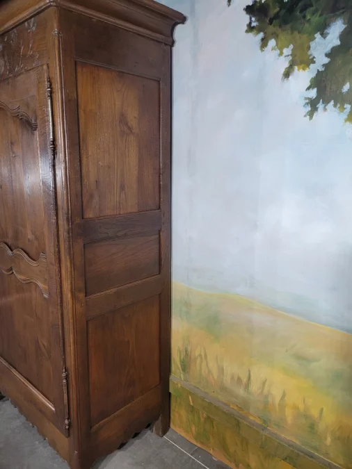 ルイ15世時代の食器棚