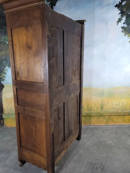 ルイ15世時代の食器棚