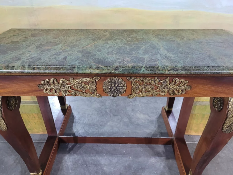 Консольный столик в стиле Наполеона III