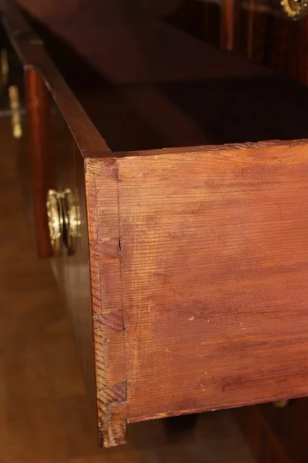 Commode  Louis XVI Suisse fin XVIII