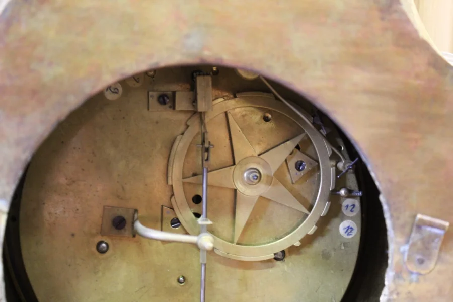 Louis XVI Mercier Wall Cartel In Paris