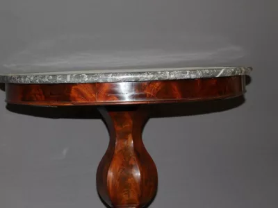 Guéridon d'époque Restauration en acajou XIX