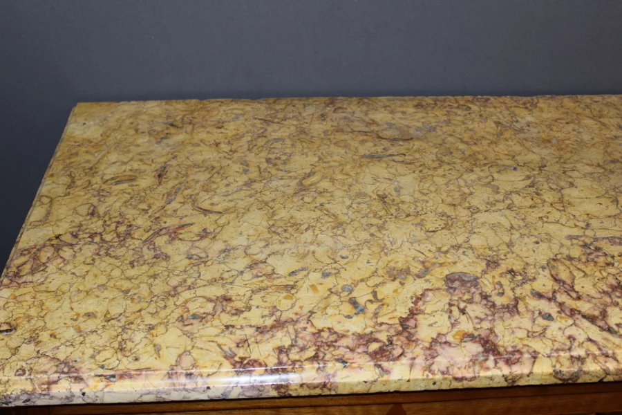 Commode d'époque Louis XVI en noyer et marqueterie vers 1780