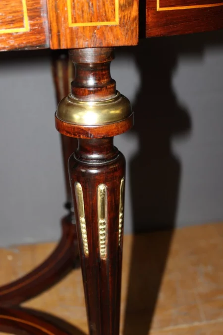 ESCRITORIO ESTILO LUIS XVI