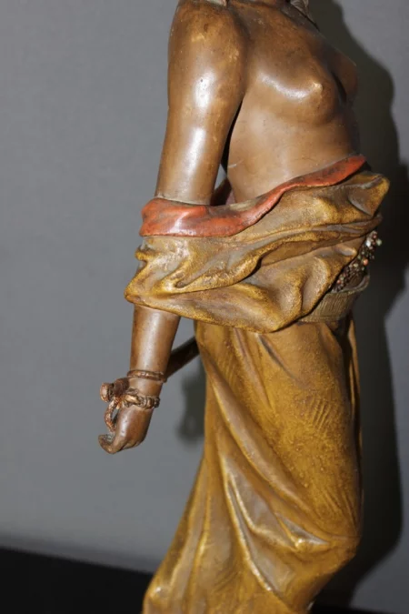 Terre cuite polychrome titrée "Judith " par Goldscheider vers 1900