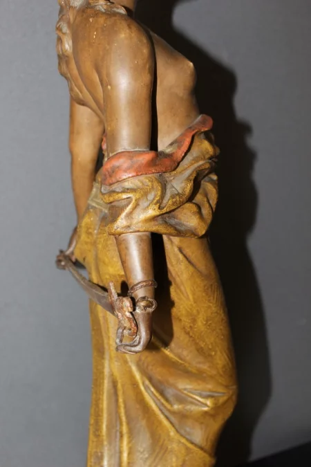 Terre cuite polychrome titrée "Judith " par Goldscheider vers 1900