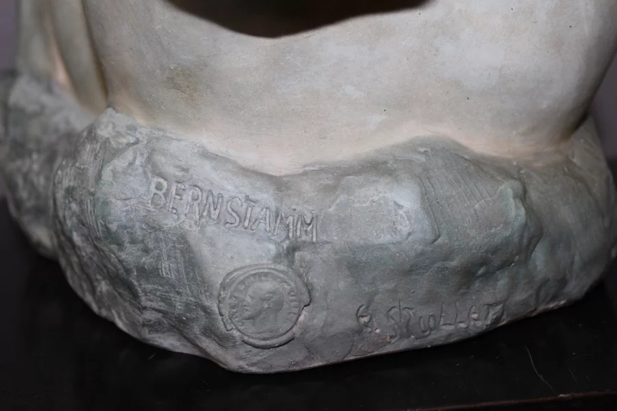 Buste De Jeune Femme En Céramique à Patine Bleu Vert Signé Bernstamm édition Emile Muller