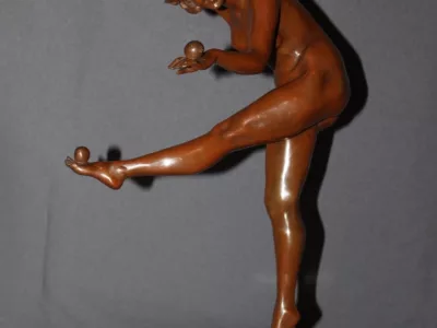 Bronze , Femme Jonglant Par Claire  Colinet Vers 1900