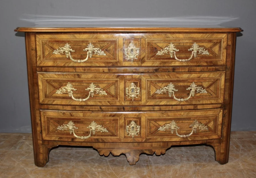 路易十四时期的抽屉柜