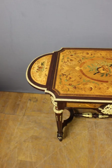 Table De Milieu Napoléon III En Marqueterie Vers 1880
