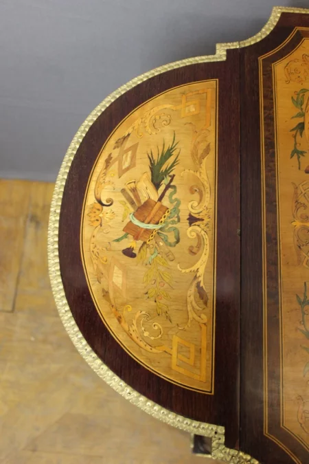 Table De Milieu Napoléon III En Marqueterie Vers 1880