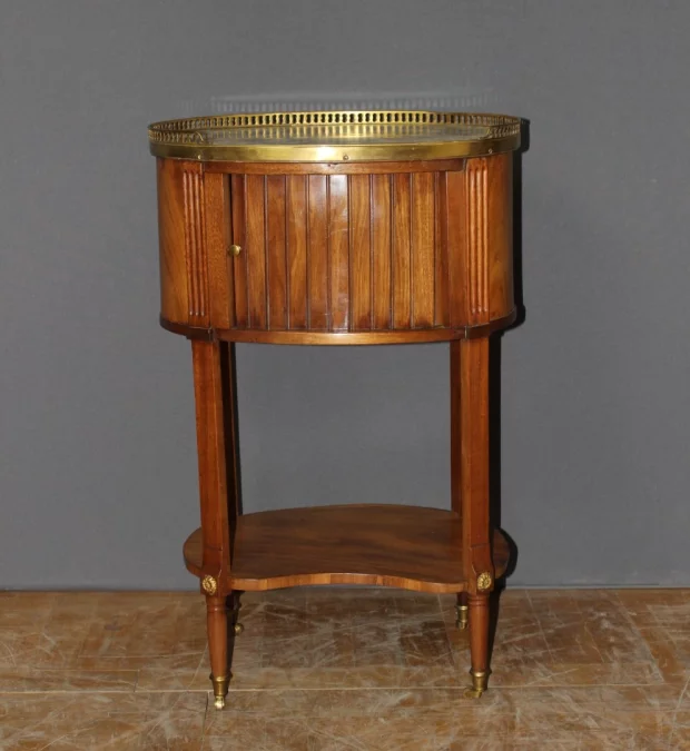 路易十六时期床头柜