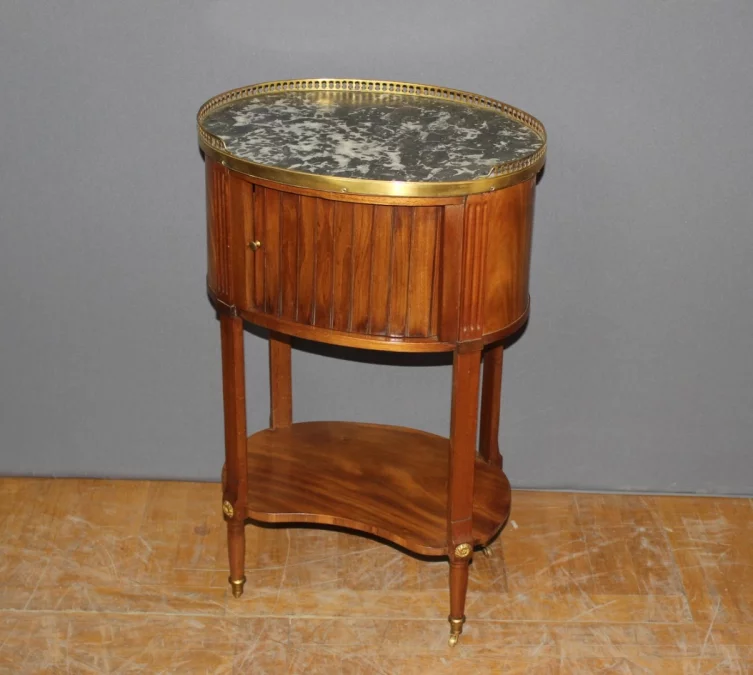 路易十六时期床头柜