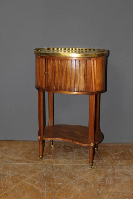 路易十六时期床头柜