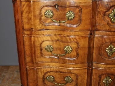 Commode Arbalète En Noyer XVIII