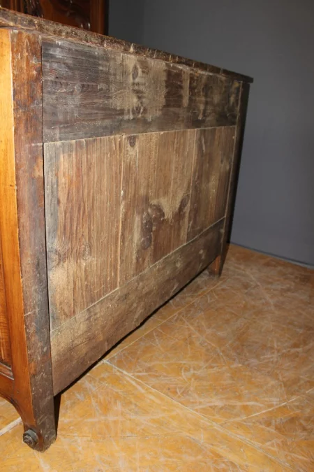 Commode Arbalète En Noyer XVIII