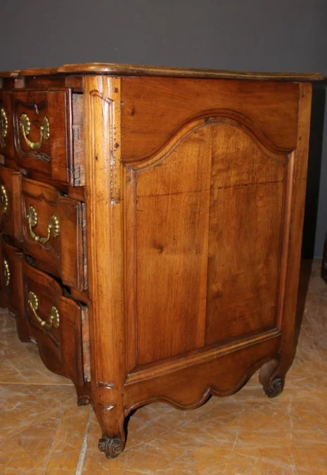 Commode Arbalète En Noyer XVIII