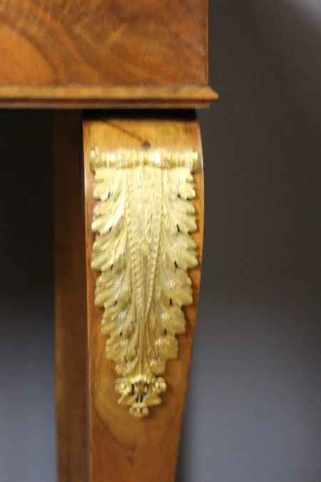 CONSOLETAFEL UIT DE FRANSE RESTAURATIEPERIODE