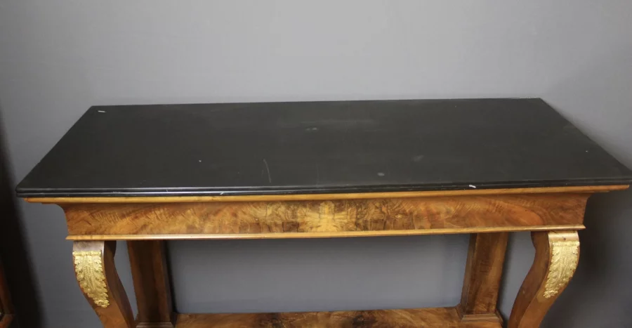 CONSOLETAFEL UIT DE FRANSE RESTAURATIEPERIODE