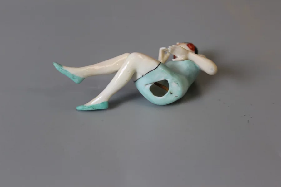 Baigneuse en Porcelaine vers 1920