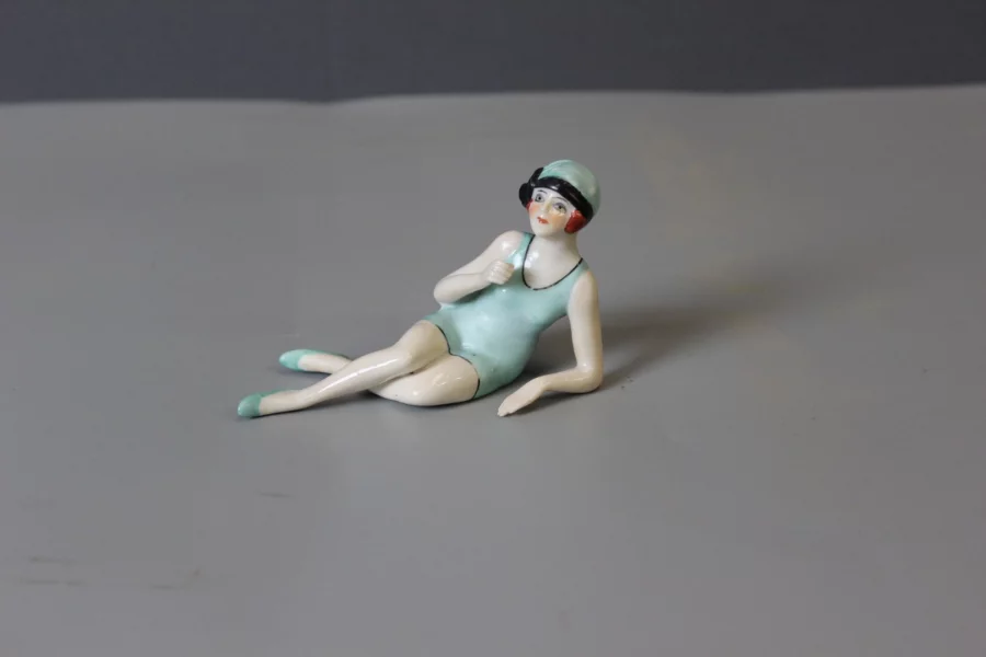 Baigneuse en Porcelaine vers 1920