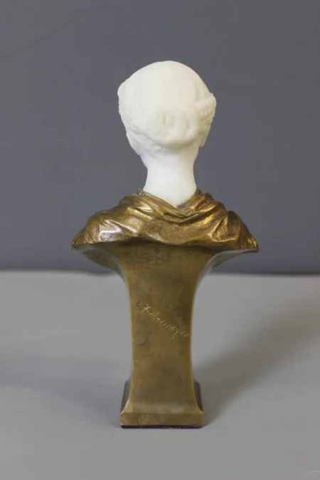 BUST signed L. VORDORMAYER