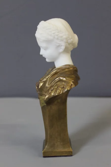 BUST signed L. VORDORMAYER
