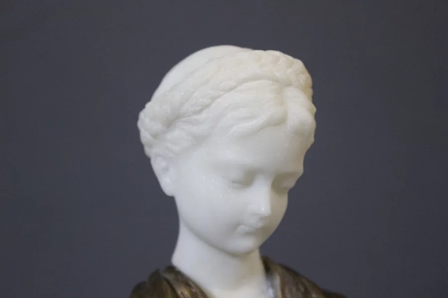 BUST signed L. VORDORMAYER