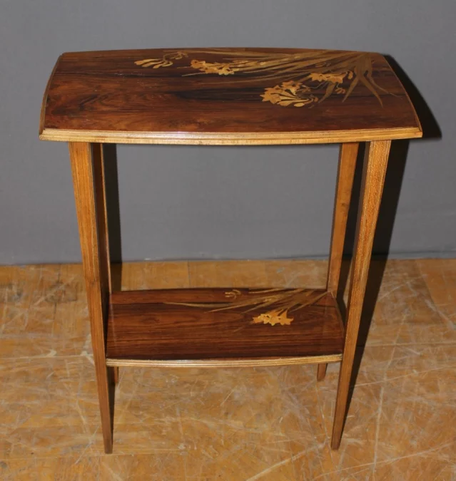 ART NOUVEAU PERIODE TAFEL door GALLE