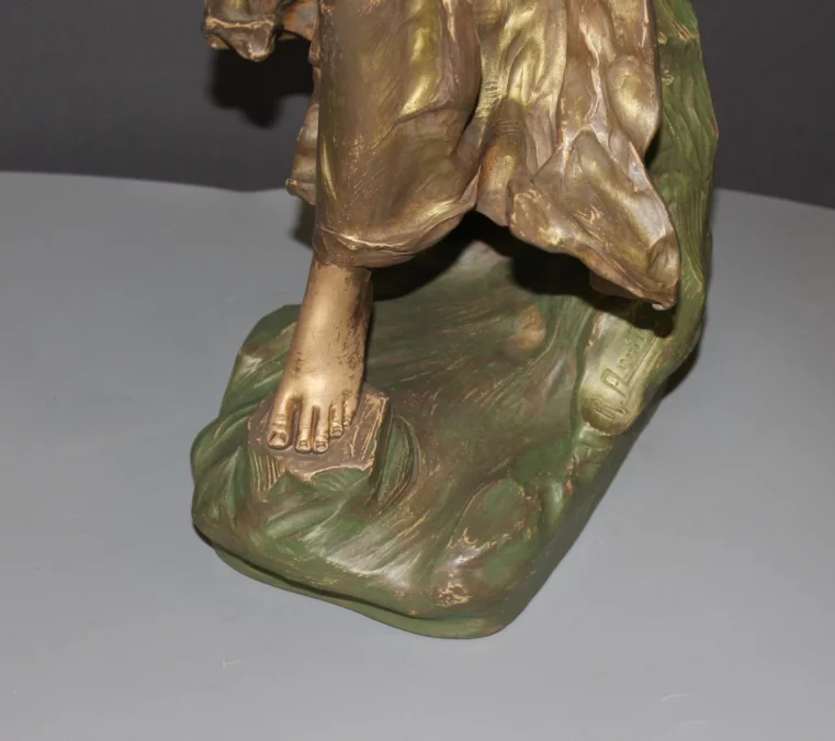 Terre cuite , La mère et l'enfant par richard Aurili vers 1900