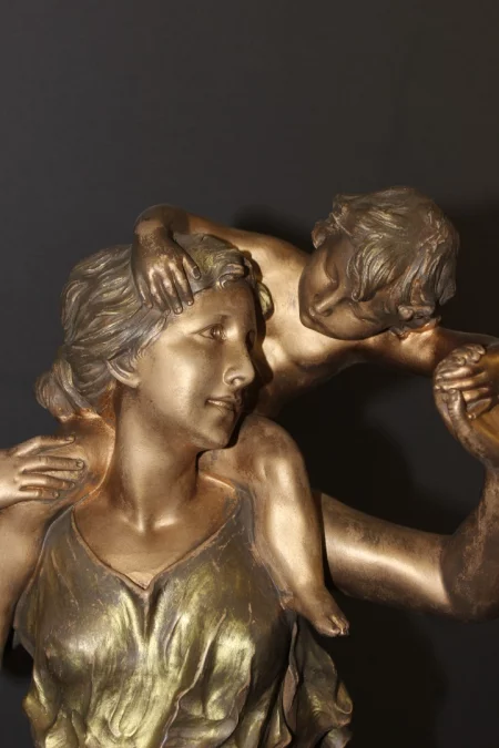 Terre cuite , La mère et l'enfant par richard Aurili vers 1900