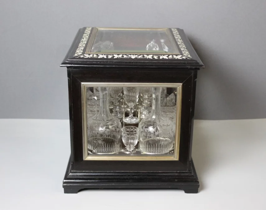 Cave à Liqueur Napoléon III aux  Grappes de Raisin Fin XIX