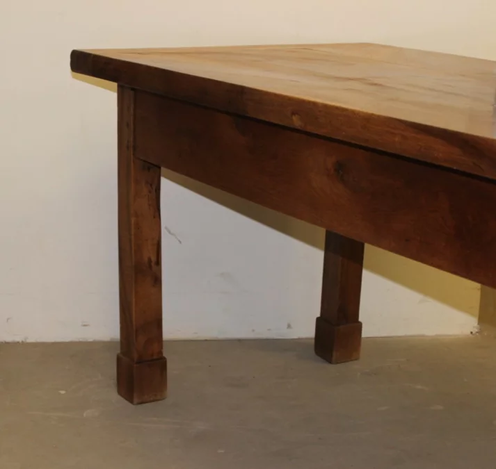 Table de Ferme en noyer 231  cm , XIXe