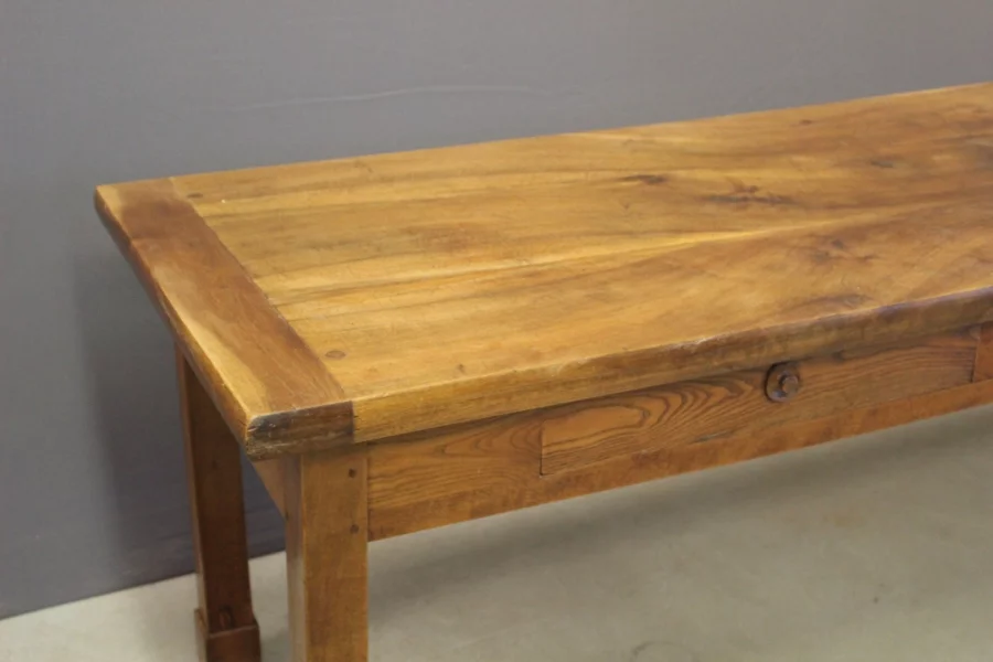 Table de Ferme en noyer 231  cm , XIXe
