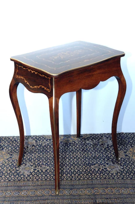 РАБОЧИЙ СТОЛ В СТИЛЕ ЛЮДОВИКА XV