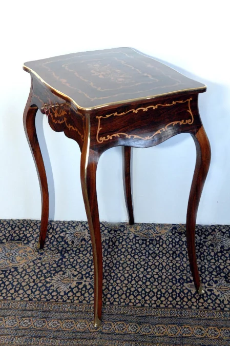 РАБОЧИЙ СТОЛ В СТИЛЕ ЛЮДОВИКА XV