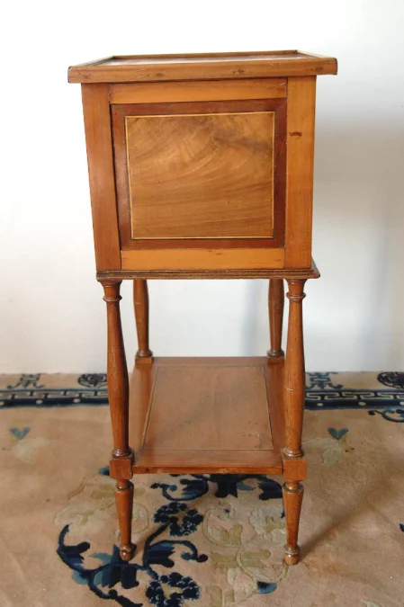 ТУМБИЛЬНИК В СТИЛЕ ЛЮДОВИКА XVI