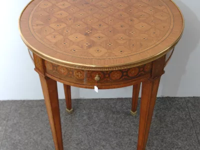 TAVOLO IN STILE LUIGI XVI