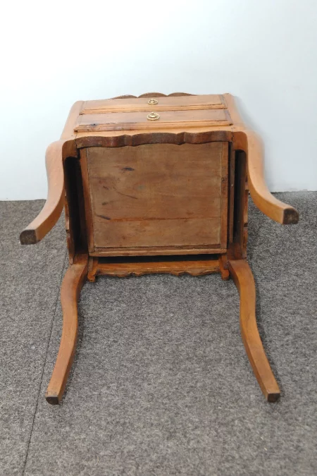 КАБИНЕТ ВОСЕМНАДЦАТОГО ВЕКА