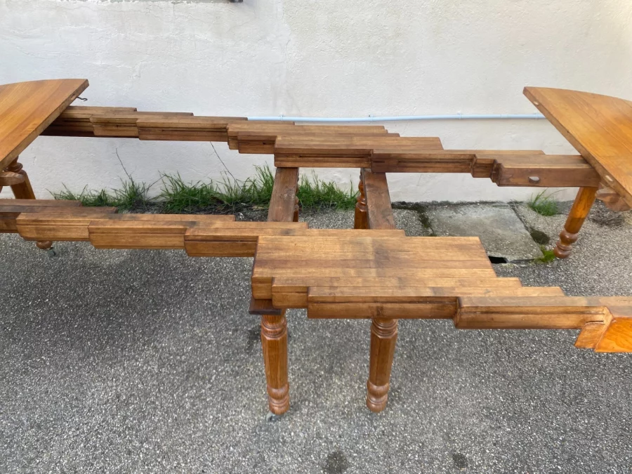 Table à 8 pieds en frêne, 6 allonges