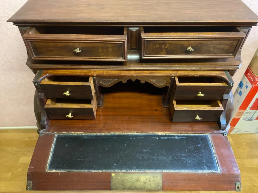 ルイ15世様式の秘書室