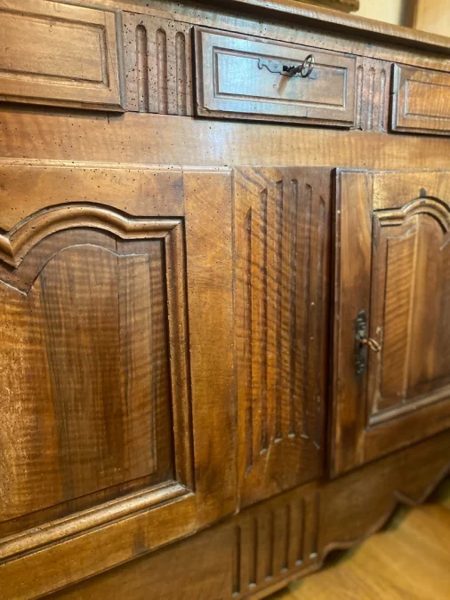 BUFFET IN LOUIS XV-STIJL