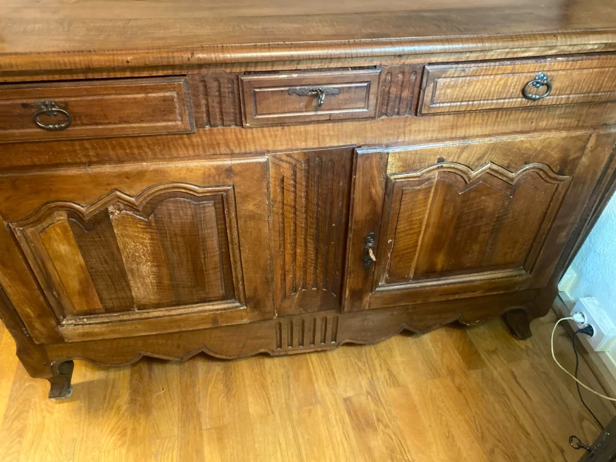 BUFFET IN LOUIS XV-STIJL