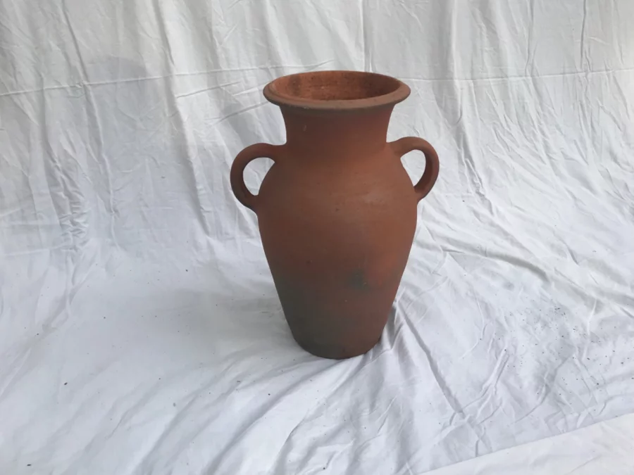 AMPHORA