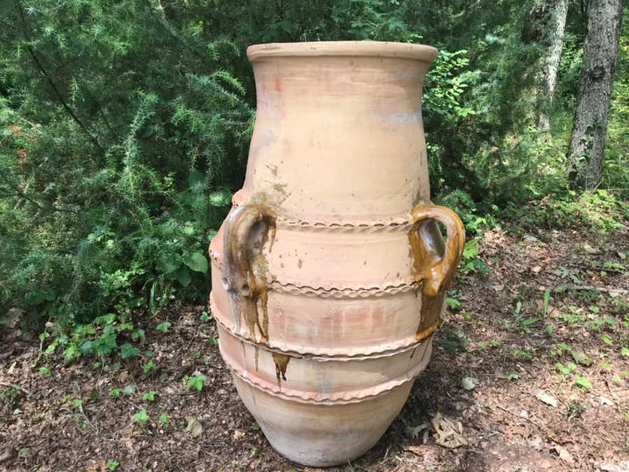AMPHORA