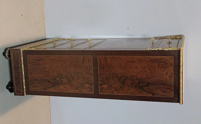 ЛУИ XVI СТИЛЬ СЕКРЕТАРЯ